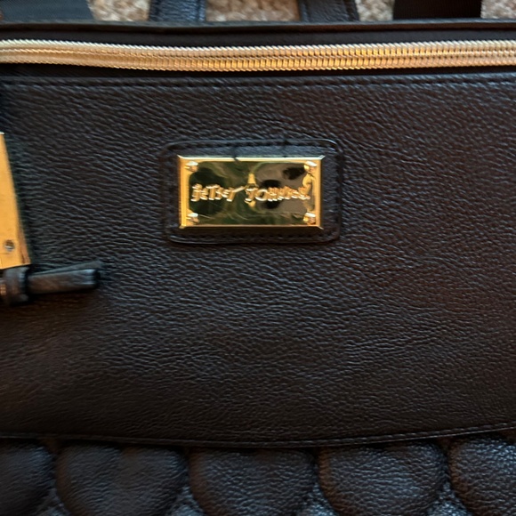 Betsey Johnson Mint Green and Black Quilted Heart Backpack With Gold Hardware - Picture 4 of 8